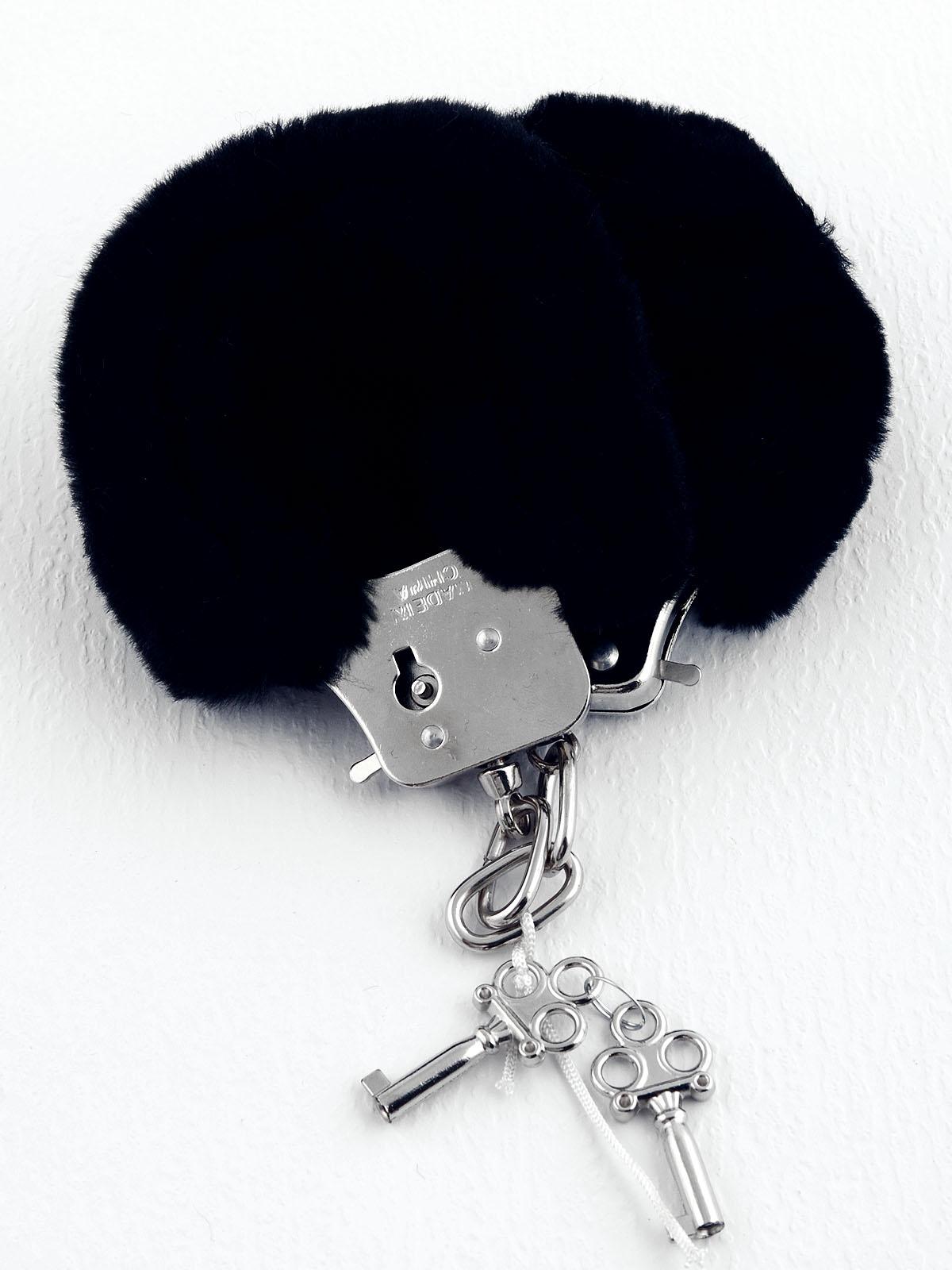 Manette Peluche Love Cuffs Nero