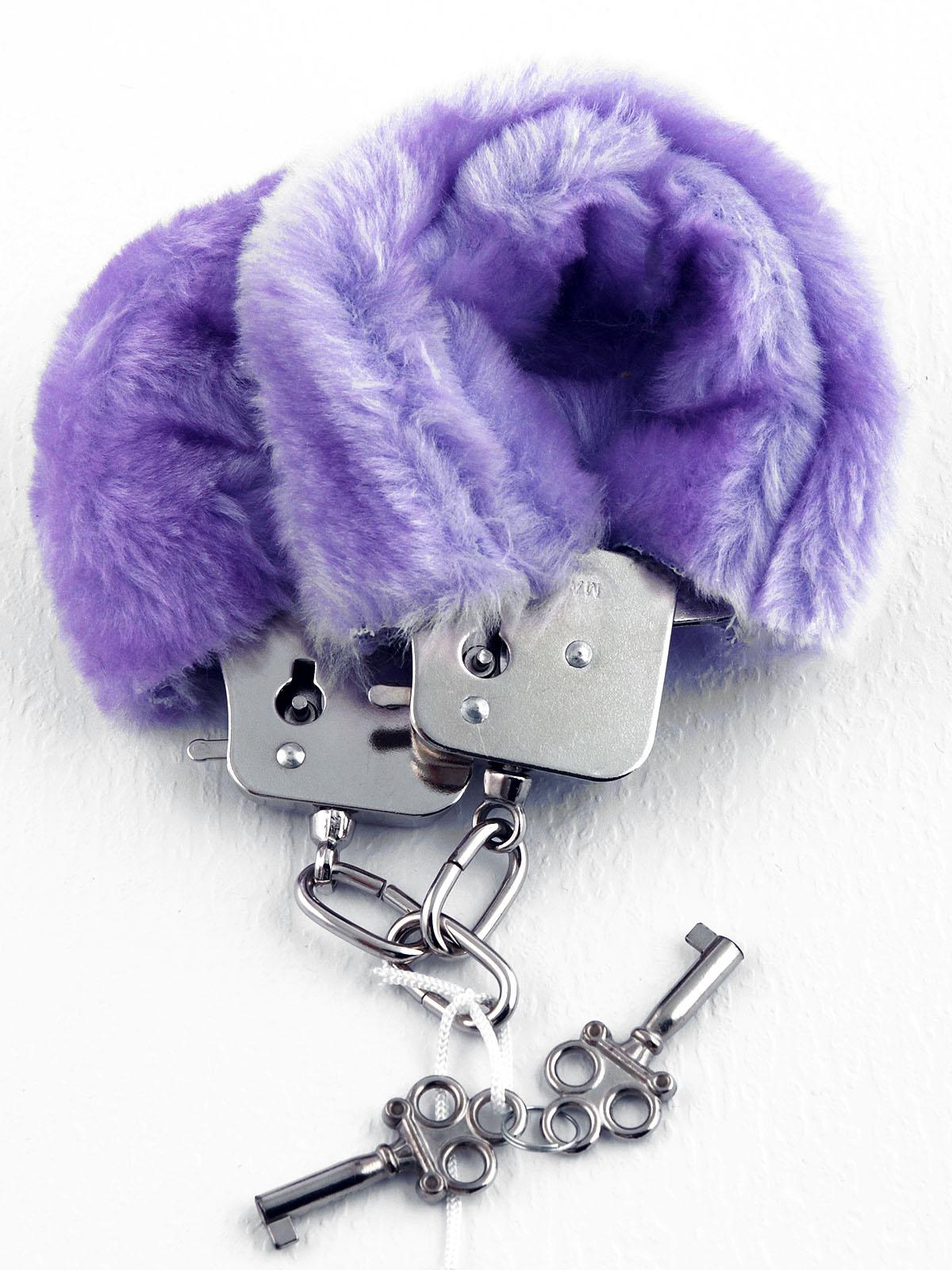 Manette Peluche Love Cuffs Viola