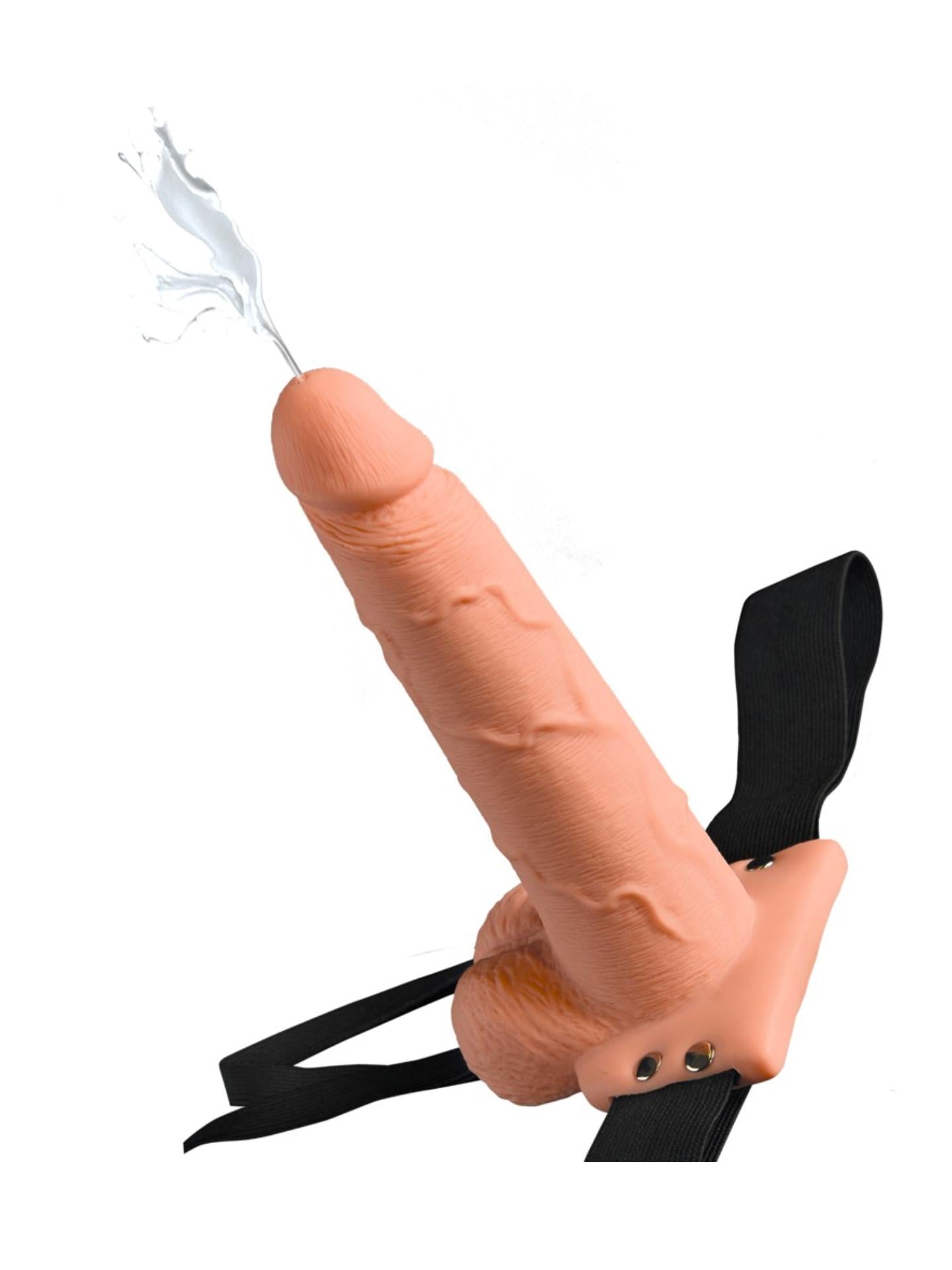 PipeDream - Squirting Strap on Carne